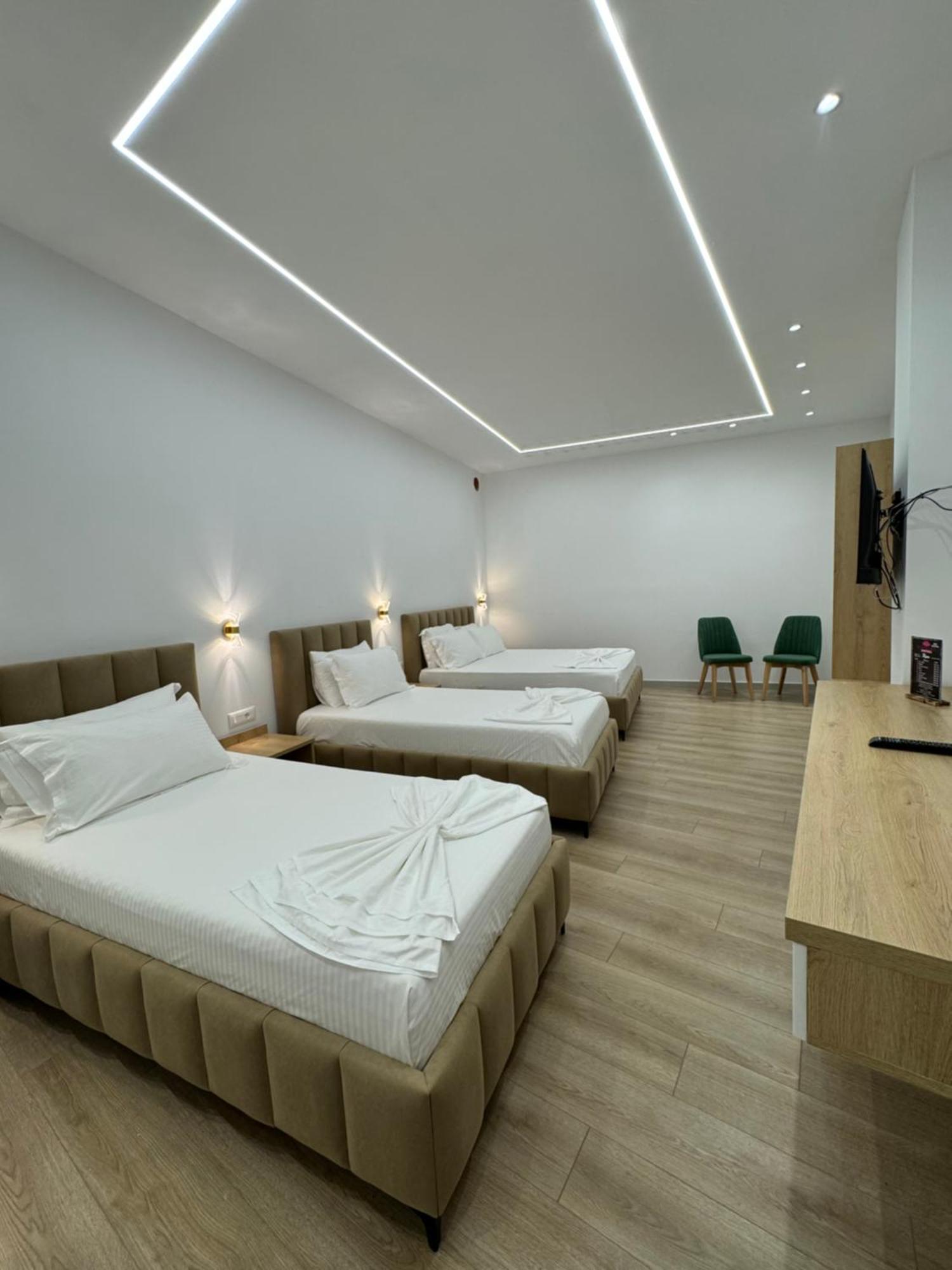 Hotel Panorama & Spa 爱尔巴桑 外观 照片