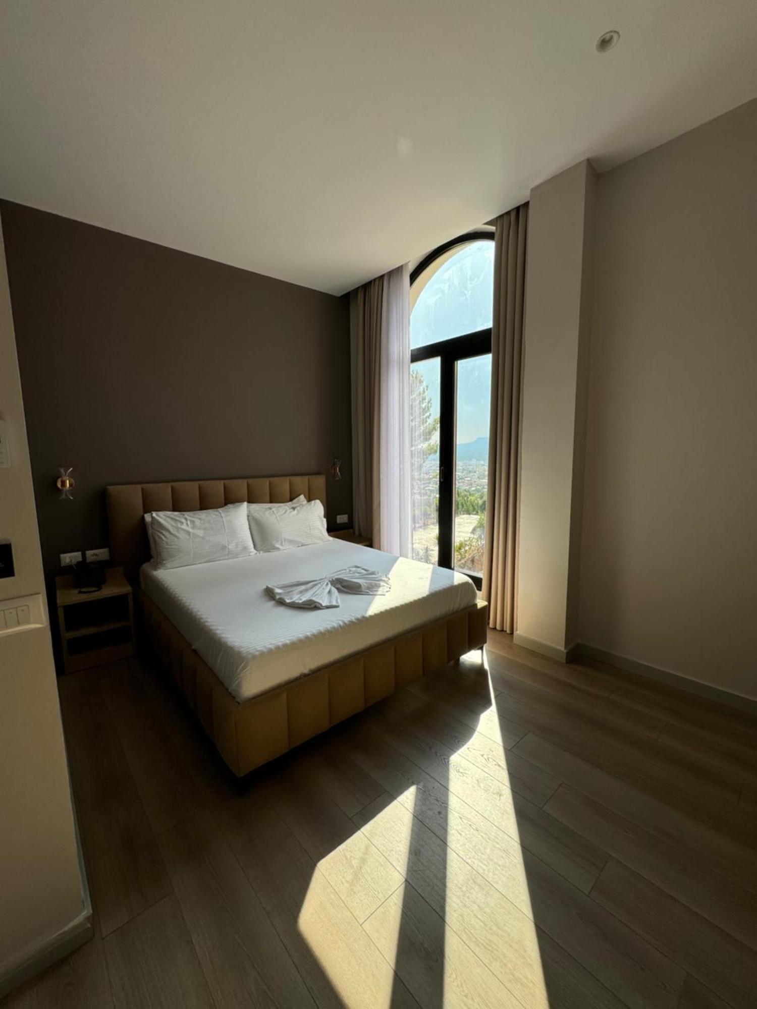 Hotel Panorama & Spa 爱尔巴桑 外观 照片