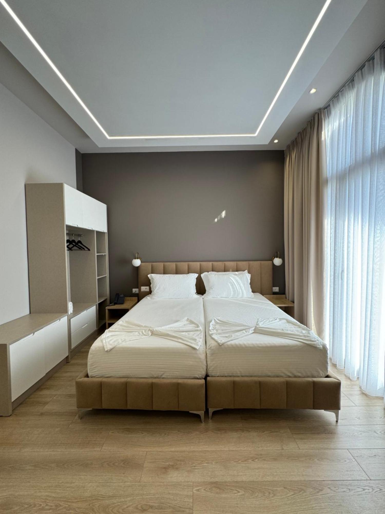 Hotel Panorama & Spa 爱尔巴桑 外观 照片