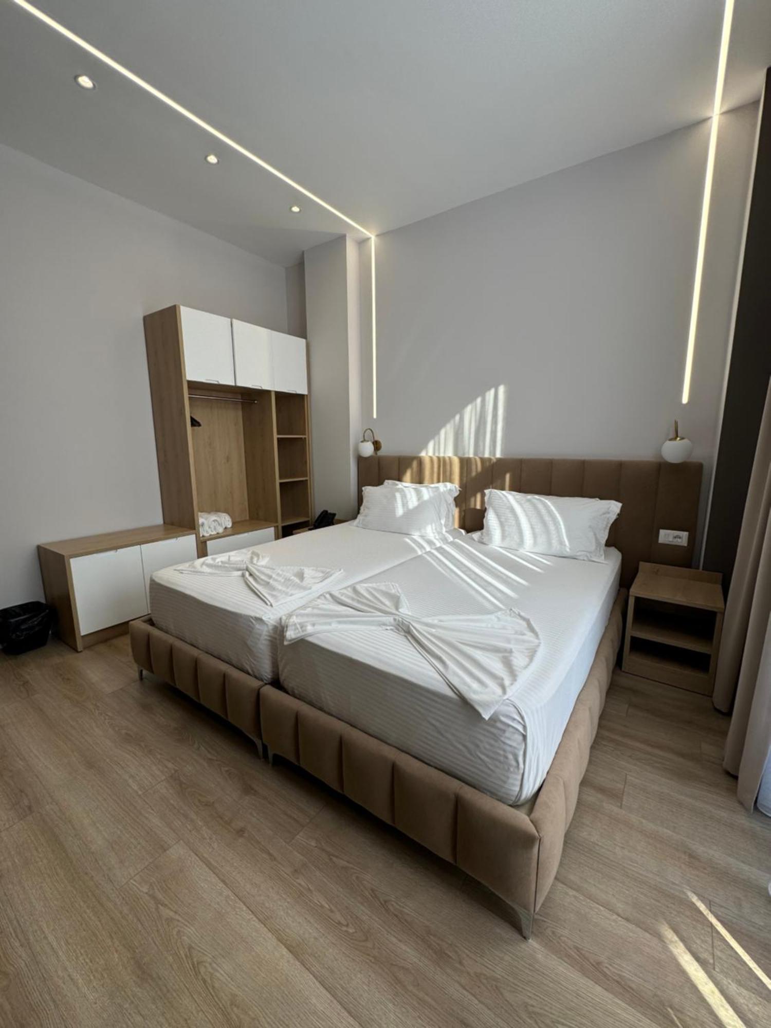 Hotel Panorama & Spa 爱尔巴桑 外观 照片