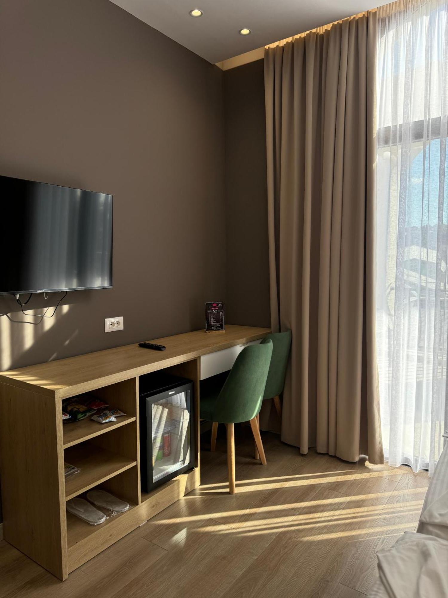 Hotel Panorama & Spa 爱尔巴桑 外观 照片