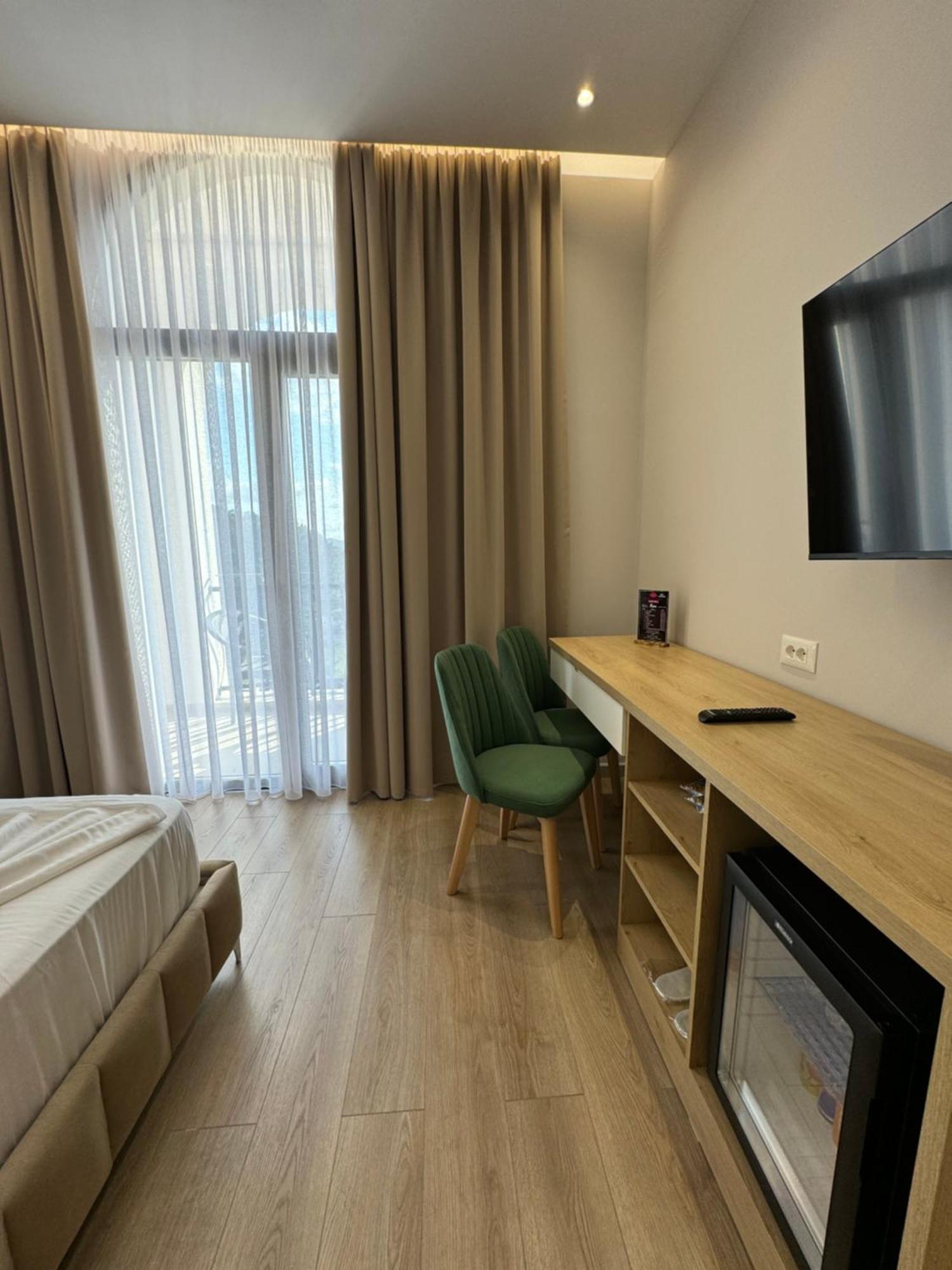 Hotel Panorama & Spa 爱尔巴桑 外观 照片