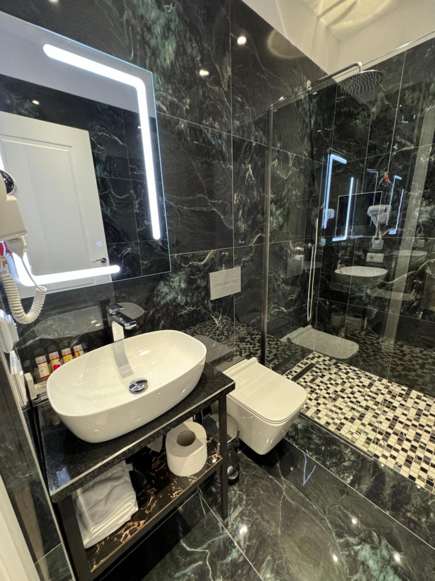 Hotel Panorama & Spa 爱尔巴桑 外观 照片